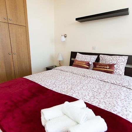 Promenade Seaview Heaven Apartment Larnaca Ngoại thất bức ảnh