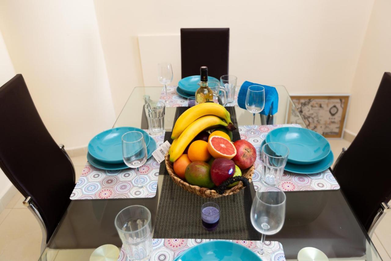 Promenade Seaview Heaven Apartment Larnaca Ngoại thất bức ảnh