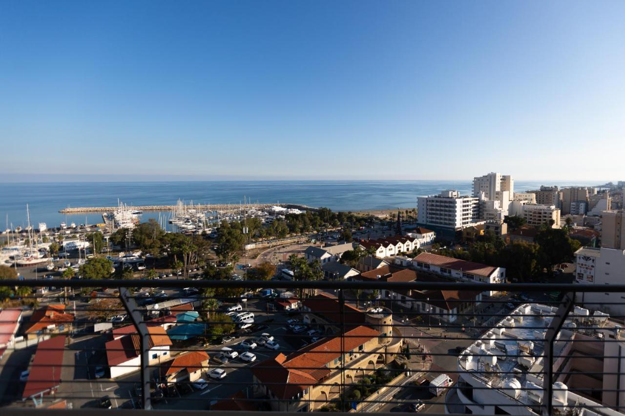 Promenade Seaview Heaven Apartment Larnaca Ngoại thất bức ảnh