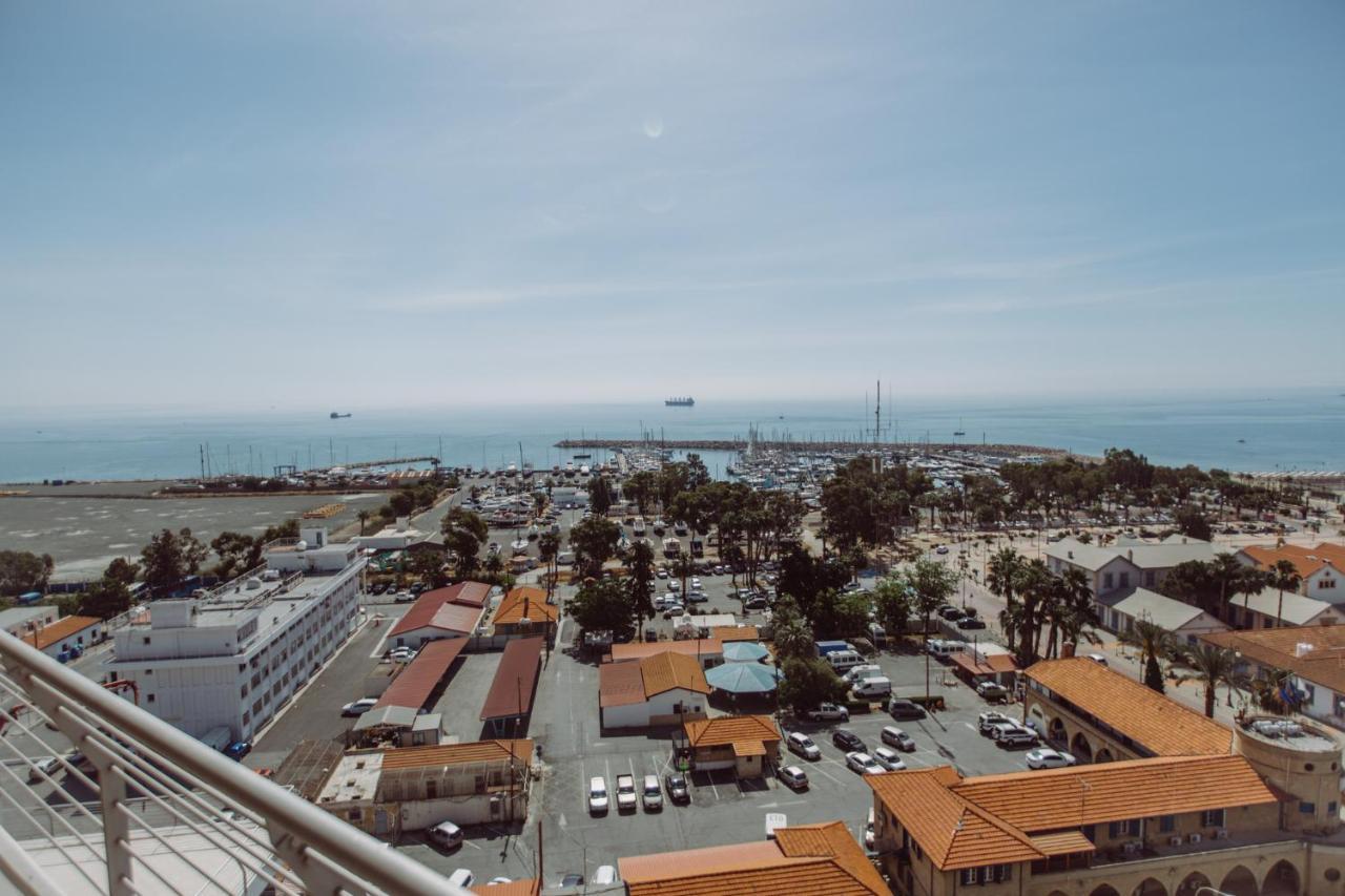 Promenade Seaview Heaven Apartment Larnaca Ngoại thất bức ảnh